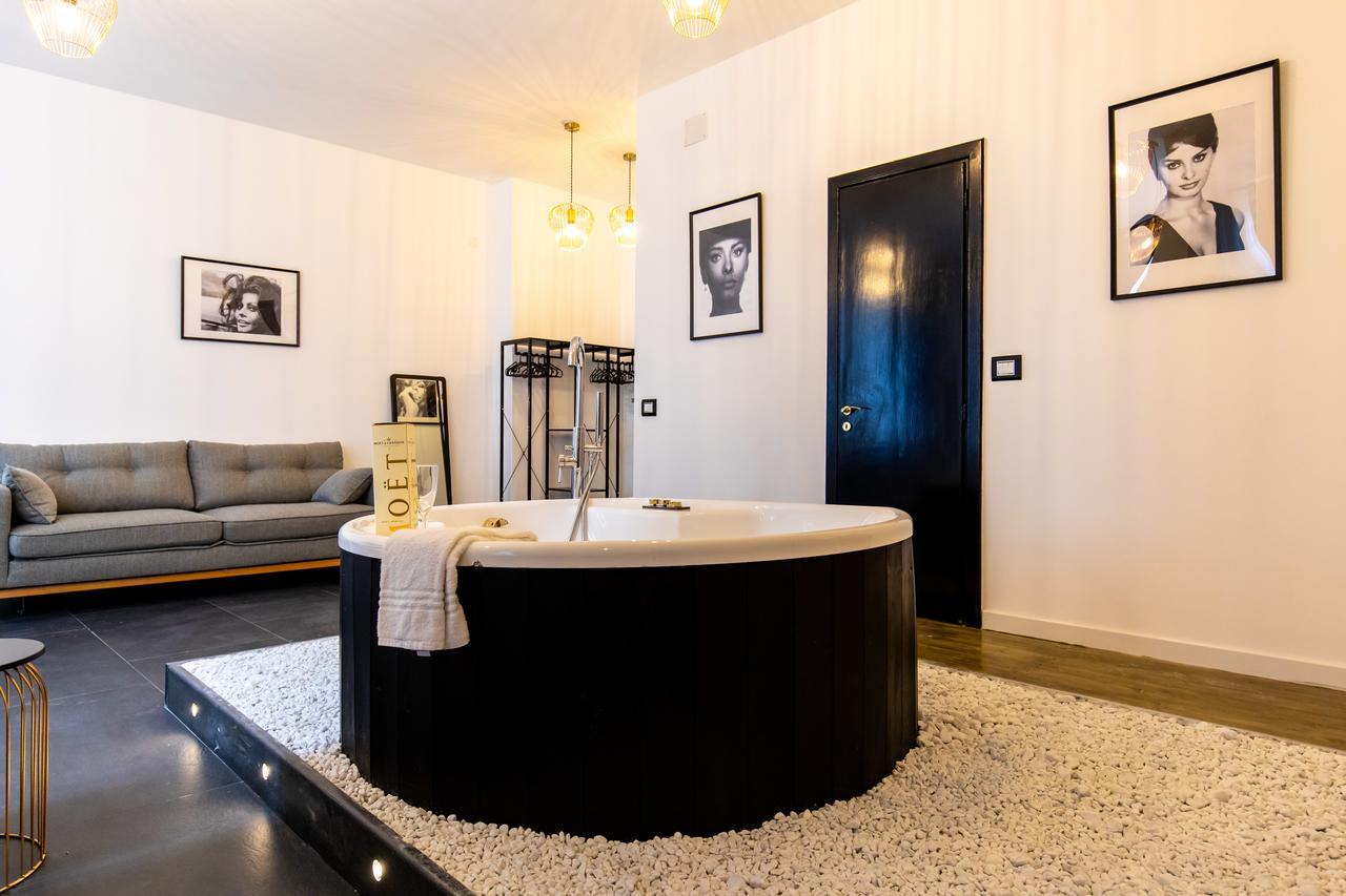 נאפולי Muni Boutique Flat By Babylon Stay מראה חיצוני תמונה