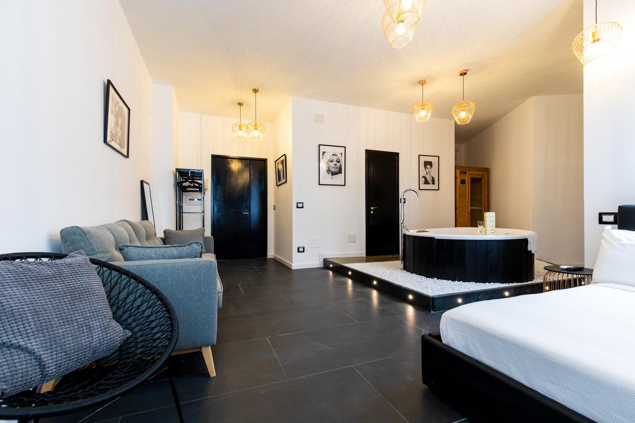 נאפולי Muni Boutique Flat By Babylon Stay מראה חיצוני תמונה