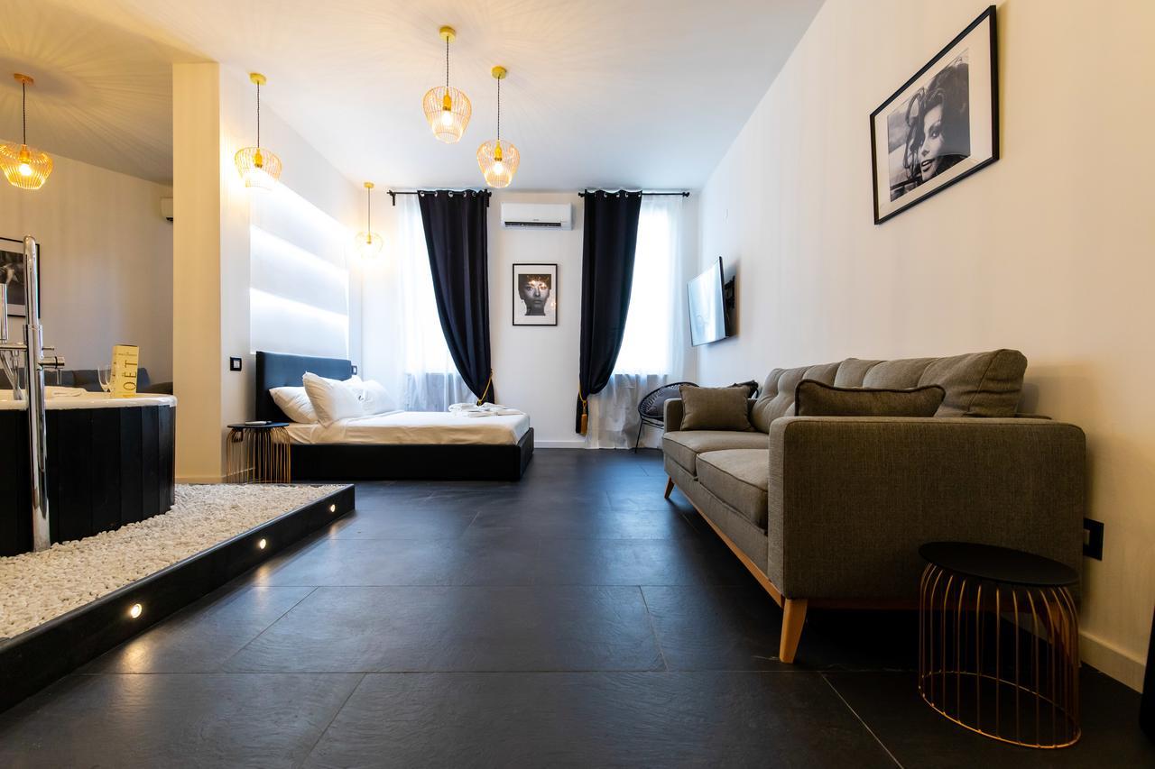 נאפולי Muni Boutique Flat By Babylon Stay מראה חיצוני תמונה